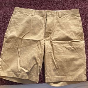 J Crew men’s khaki chino shorts